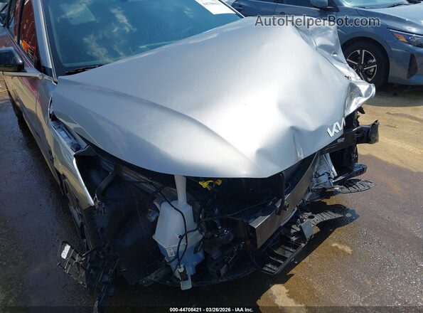 3KPFW4DE3SE209085 2025 KIA K4 Gray 