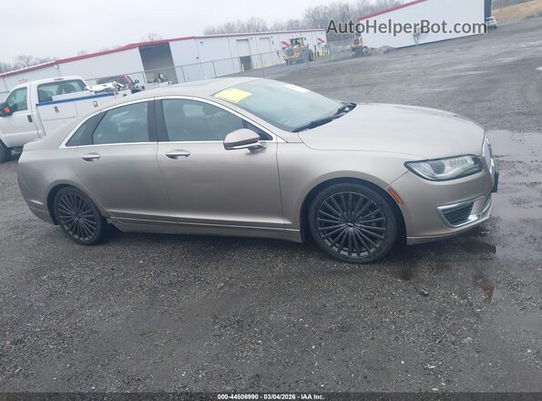 3LN6L5MU2JR603850 2018 LINCOLN MKZ HYBRID Tan Vista interior trasera
