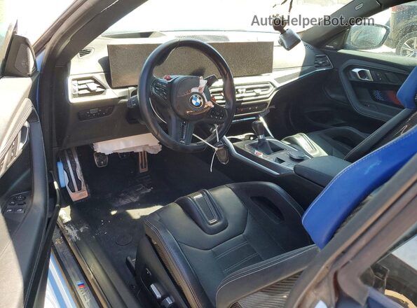 3MF13DM04R8E42079 2024 BMW M2 Blue Vista del salpicadero