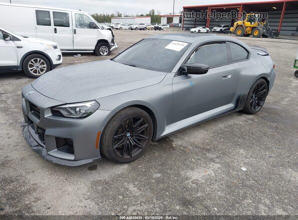 3MF23DM00S8F08640 2025 BMW M2 Gray Vista tres cuartos delantera izquierda