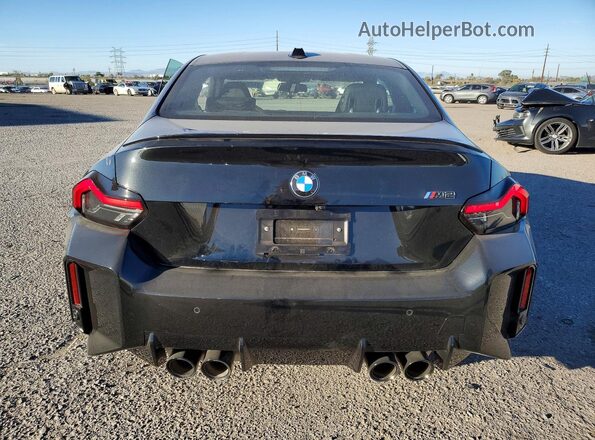 3MF23DM06T8F97230 2026 BMW M2 Black Widok z tyłu
