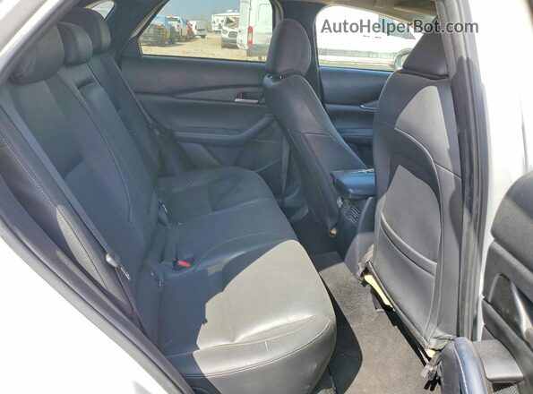 3MVDMABL4MM204501 2021 MAZDA CX-30 White Rear seats view