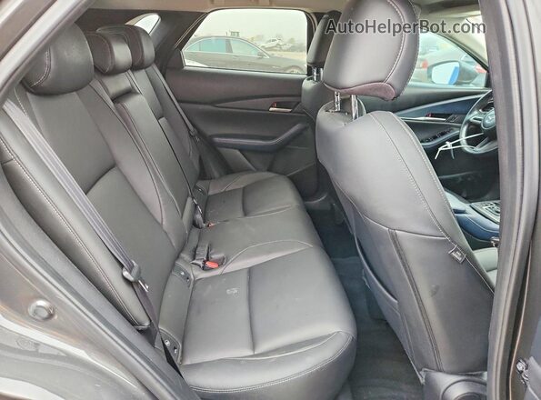 3MVDMABL6MM217475 2021 MAZDA CX-30 Gray Vista de los asientos traseros