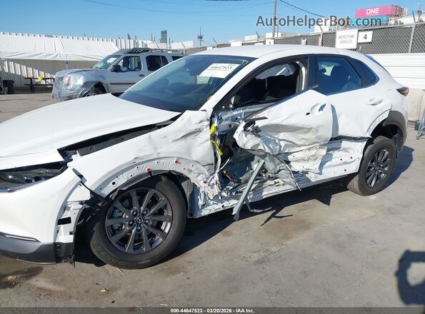 3MVDMBAM8PM523601 2023 MAZDA CX-30 White 
