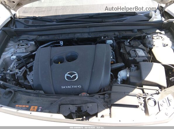3MVDMBBL7NM458422 2022 MAZDA CX-30 Champagne Rear view