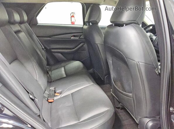 3MVDMBBM7RM701984 2024 MAZDA CX-30 Черный Вид задней части салона