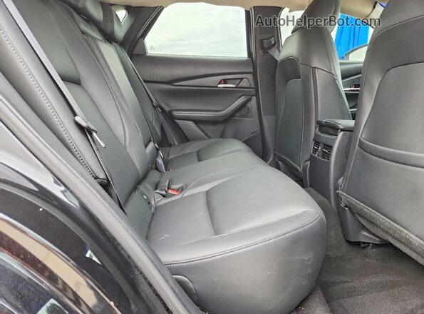 3MVDMBCL2NM417873 2022 MAZDA CX-30 Black Widok wnętrza z tyłu
