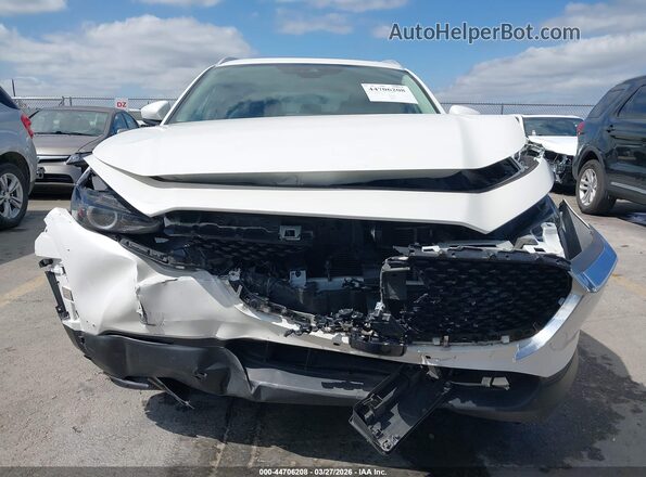3MVDMBCL8NM423693 2022 MAZDA CX-30 White ხელსაწყოთა პანელის ხედი