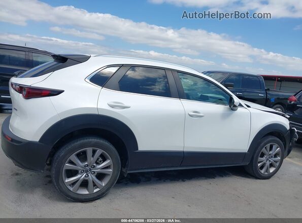 3MVDMBCL8NM423693 2022 MAZDA CX-30 White უკანა სალონის ხედი