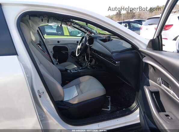 3MVDMBCL8TM107479 2026 MAZDA CX-30 Белый Вид салона спереди