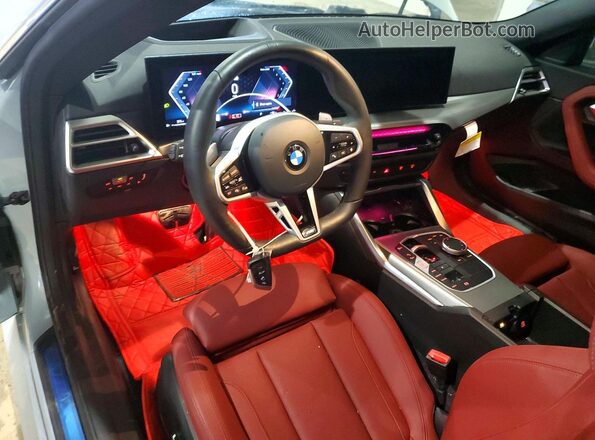 3MW23CM03T8F89712 2026 BMW 2 SERIES Gray Առջևի վահանակի տեսք