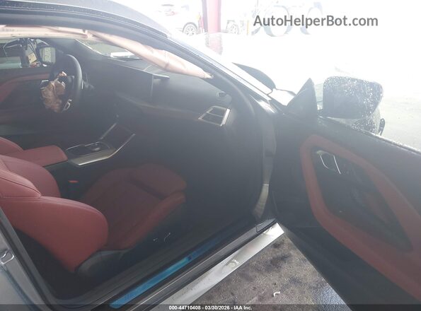 3MW33CM02T8G10313 2026 BMW 2 SERIES Gray Vista interior delantera