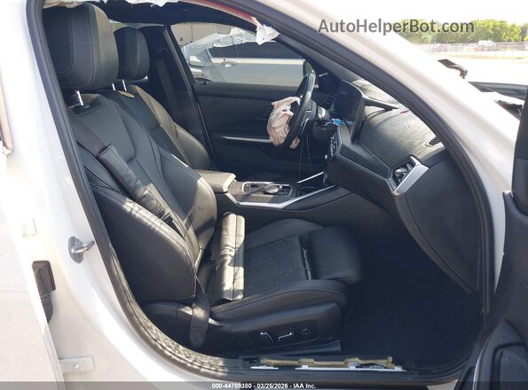 3MW39FF04R8E12418 2024 BMW 7 SERIES White 