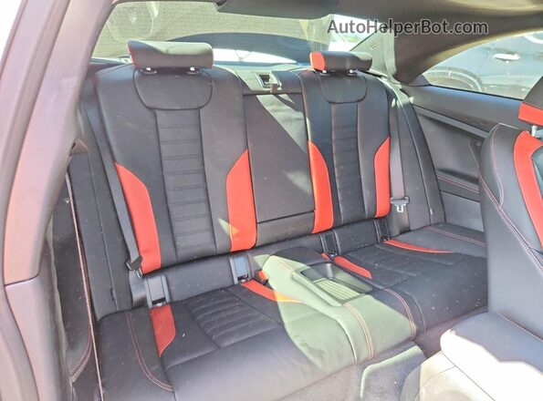 3MW43CM07T8G12661 2026 BMW M2 Black Вид задніх сидінь