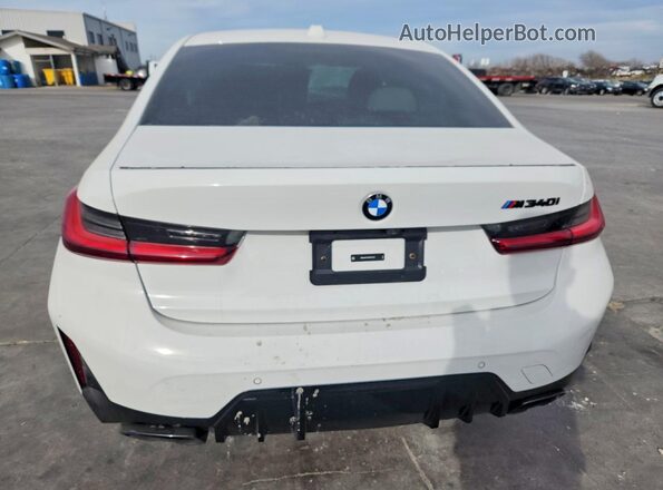 3MW49FF00P8D47231 2023 BMW M3 White უკანა ხედი
