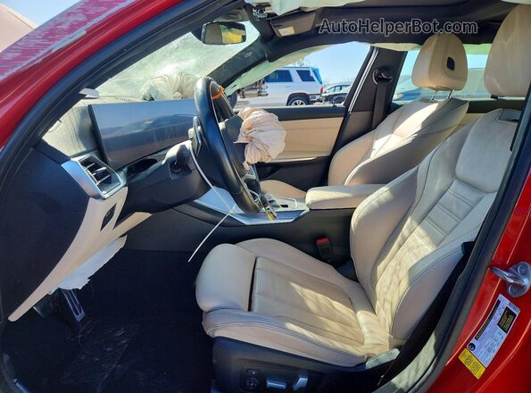 3MW49FS06P8D32125 2023 BMW M3 Red Vista interior delantera