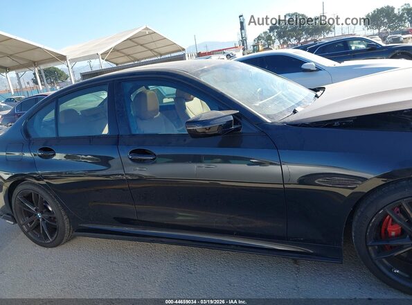 3MW49FS06R8E21891 2024 BMW M3 Black Панорамний вид салону 360°