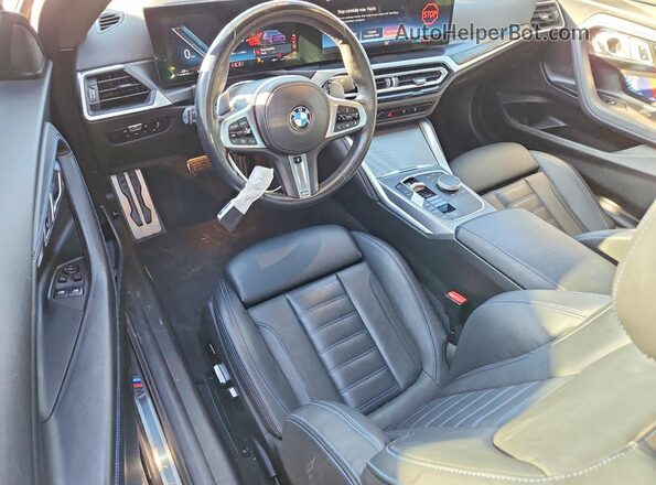 3MW53CM0XP8D23509 2023 BMW M2 Purple Widok deski rozdzielczej
