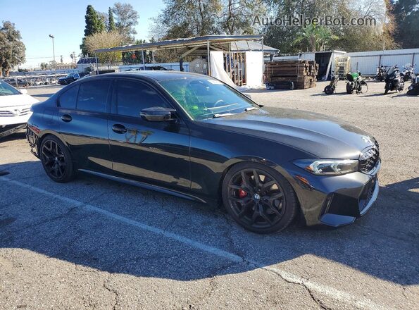 3MW59FT06S8F33681 2025 BMW M3 Черный Передняя правая четверть
