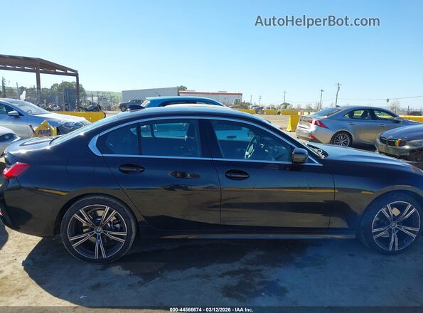 3MW5R1J00M8C06136 2021 BMW 3 SERIES Black Rear interior view