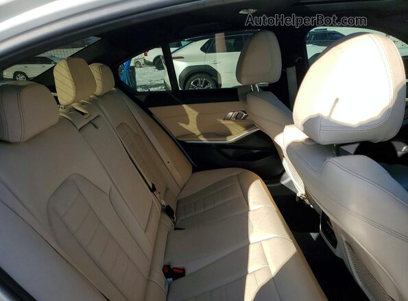 3MW5R7J05L8B19088 2020 BMW 3 SERIES White Widok tylnych siedzeń