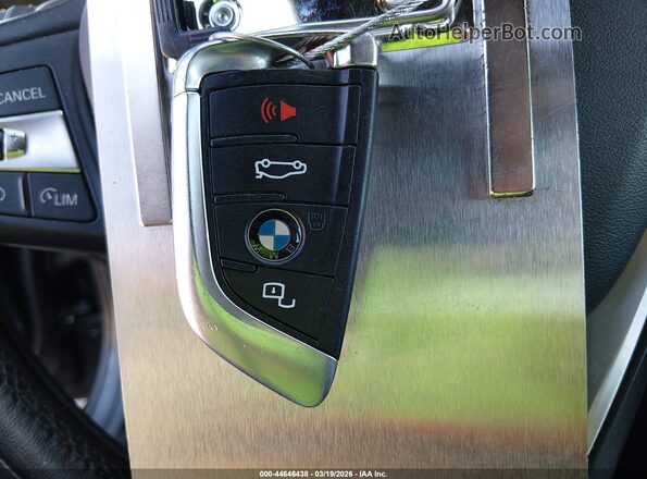 3MW5R7J09L8B24617 2020 BMW 3 SERIES Black Widok deski rozdzielczej