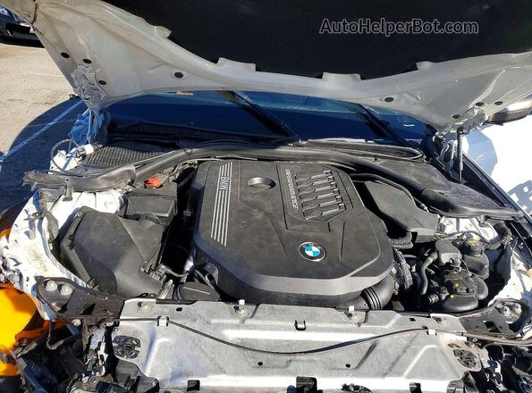 3MW5U7J07N8C37919 2022 BMW M3 White Вид задньої частини салону