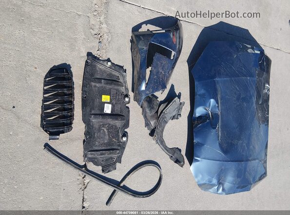 3MW69CW01S8F83726 2025 BMW 3 SERIES Dark Blue Vista del salpicadero