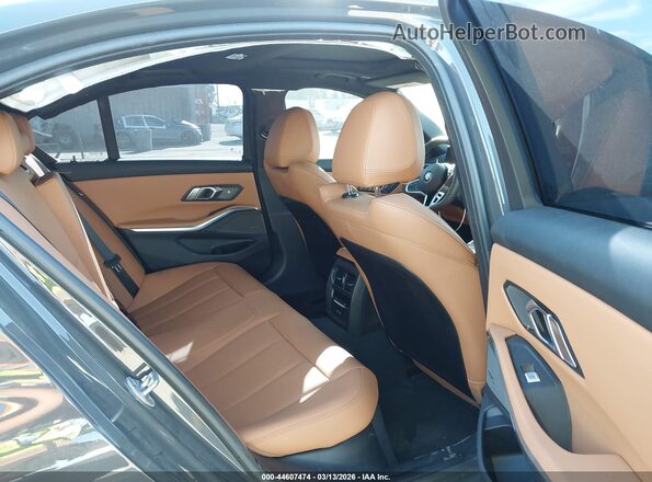 3MW69CW02S8F83606 2025 BMW 3 SERIES Gray Vista de la etiqueta del VIN