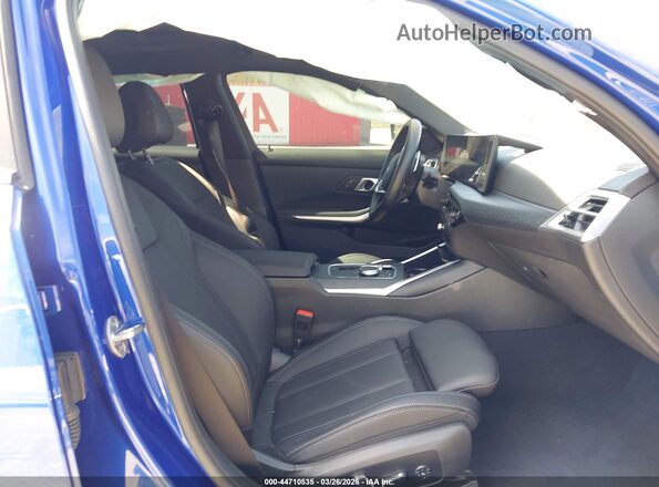 3MW69CW0XS8F61482 2025 BMW 3 SERIES Blue Front interior view