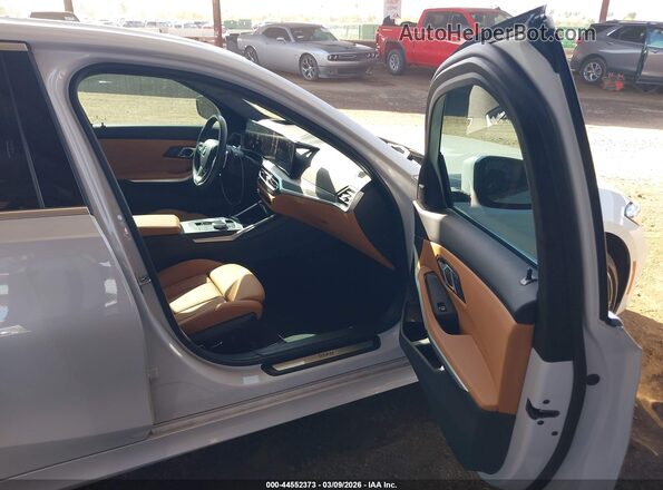 3MW69FF01R8E78048 2024 BMW 3 SERIES White Widok wnętrza z przodu