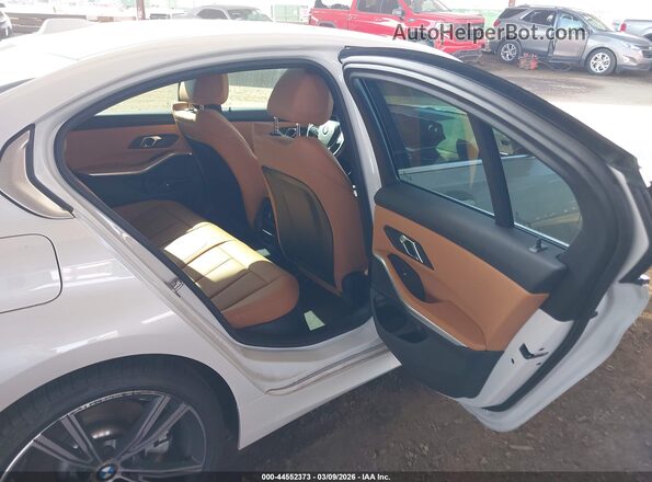 3MW69FF01R8E78048 2024 BMW 3 SERIES White Widok naklejki z numerem VIN