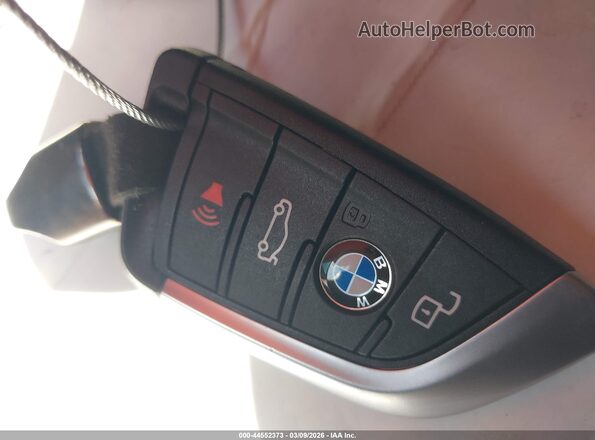 3MW69FF01R8E78048 2024 BMW 3 SERIES White Widok deski rozdzielczej