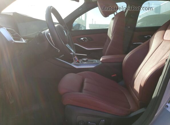 3MW69FF06R8E25412 2024 BMW 3 SERIES Серый Вид салона спереди