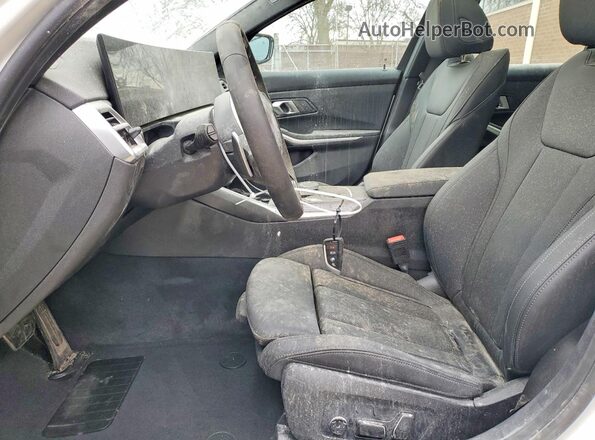 3MW89CW01T8F89827 2026 BMW 3 SERIES White Vista interior delantera
