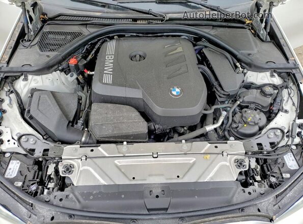 3MW89CW01T8F89827 2026 BMW 3 SERIES White Vista interior trasera