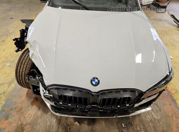 3MW89CW08T8G07661 2026 BMW 3 SERIES White Սալոնի հետևի տեսք