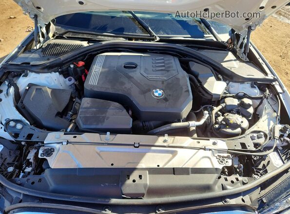 3MW89FF05R8E04317 2024 BMW 3 SERIES White Vista interior trasera
