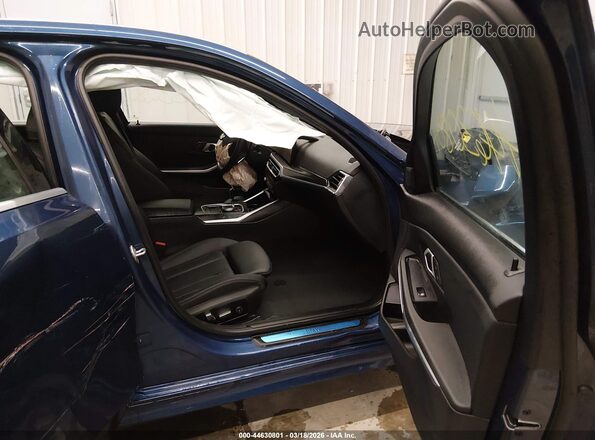3MW89FF07R8D86497 2024 BMW 7 SERIES Blue Vista interior delantera