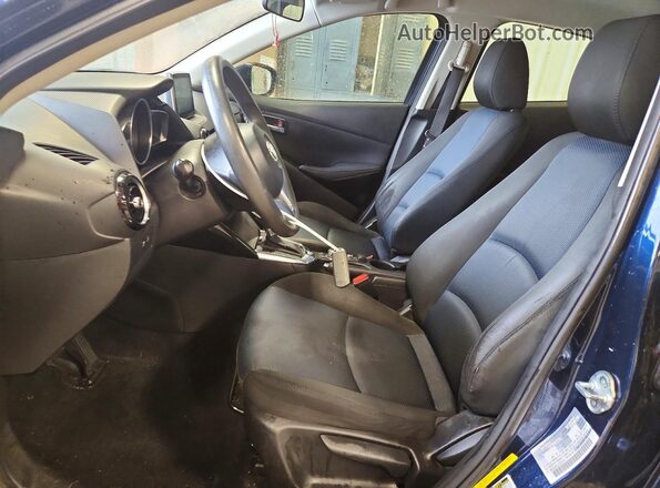 3MYDLBYV0JY319119 2018 TOYOTA YARIS Blue Սալոնի դիմացի տեսք