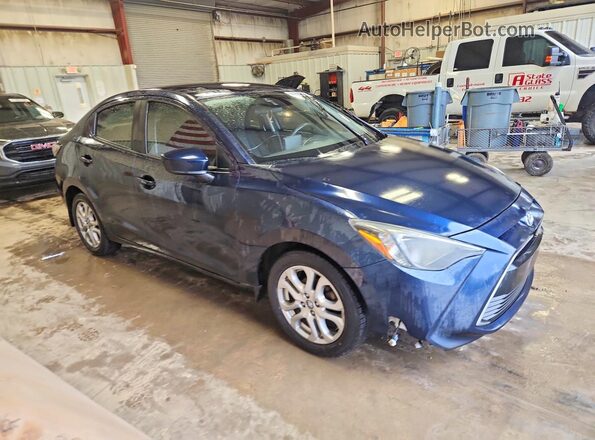 3MYDLBYV0JY319119 2018 TOYOTA YARIS Blue Առջևի աջ