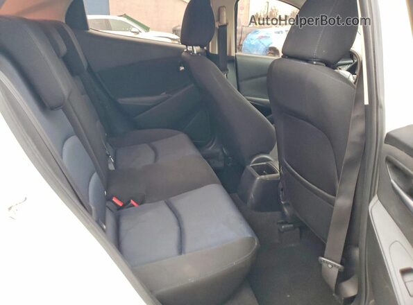 3MYDLBYV2HY175583 2017 TOYOTA YARIS White Rear seats view