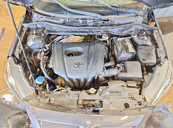 3MYDLBYV3LY708680 2020 TOYOTA YARIS Gray Rear interior view