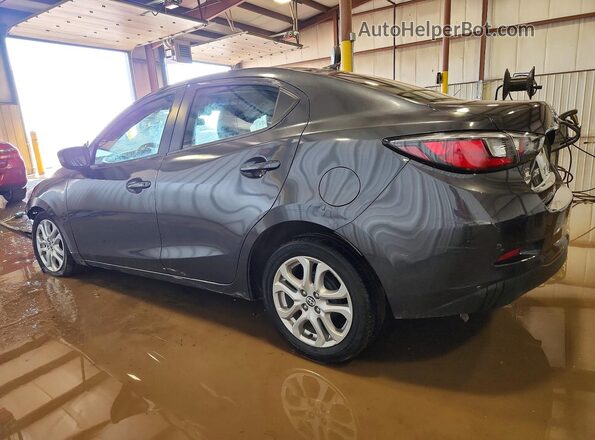 3MYDLBYV3LY708680 2020 TOYOTA YARIS Gray Rear left