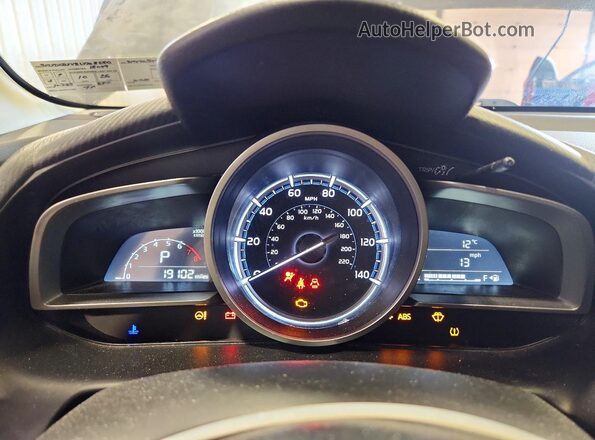 3MYDLBYV3LY708680 2020 TOYOTA YARIS Gray Instrument cluster view