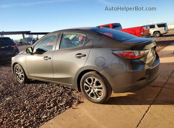 3MYDLBYV4LY704685 2020 TOYOTA YARIS Серый Задняя левая четверть