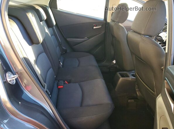 3MYDLBYV4LY704685 2020 TOYOTA YARIS Серый Вид задних сидений