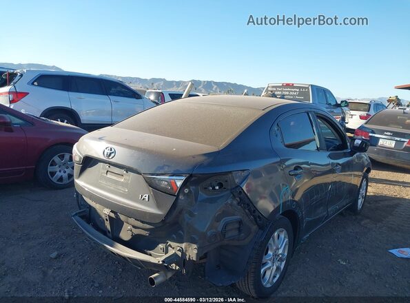 3MYDLBYV5JY306771 2018 TOYOTA YARIS IA Gray 