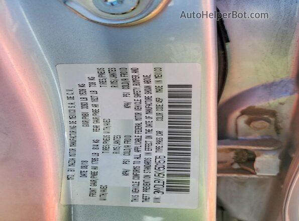 3MYDLBYV5KY501576 2019 TOYOTA YARIS Silver 