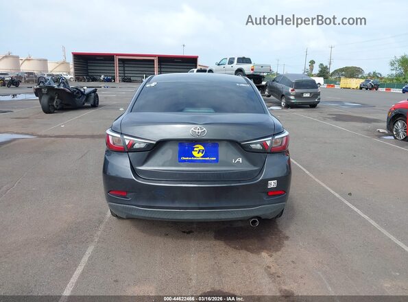 3MYDLBYV6HY149455 2017 TOYOTA YARIS IA Черный 